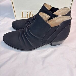 LifeStride Aurora Ankle Booties | Women’s 9M | Black Ruched Slip-On Zip‎
